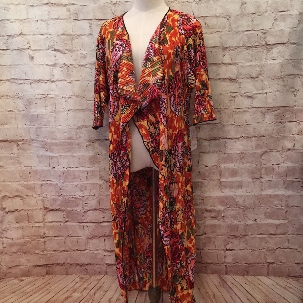 LuLaRoe SHIRLEY Pleat Crinkle Floral Kimono Duster
